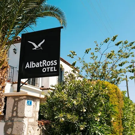 מלון Albatross *