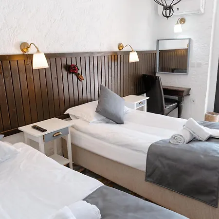 Hotel Albatross
